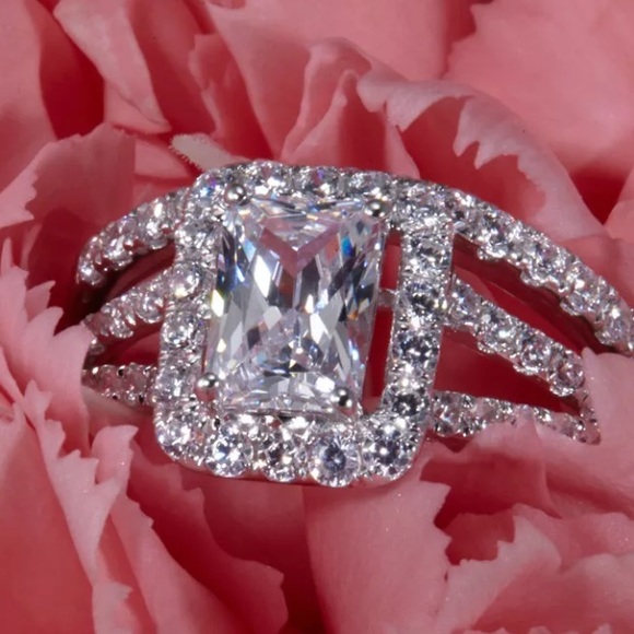 1.6 Ct Emerald Halo 14K Gold Ring Band Bridal Set - Picture 3 of 5